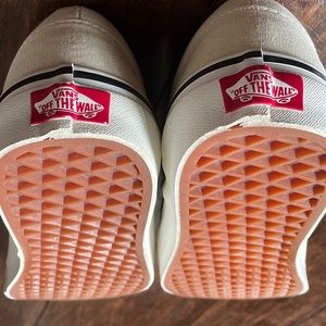 7.5 men’s/9 women’s - Birch Slip-on Vans